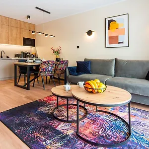 Trevilles - Stone Hill Z Basenem I Apartmán