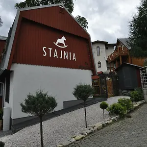  Kwatera prywatna Stajnia