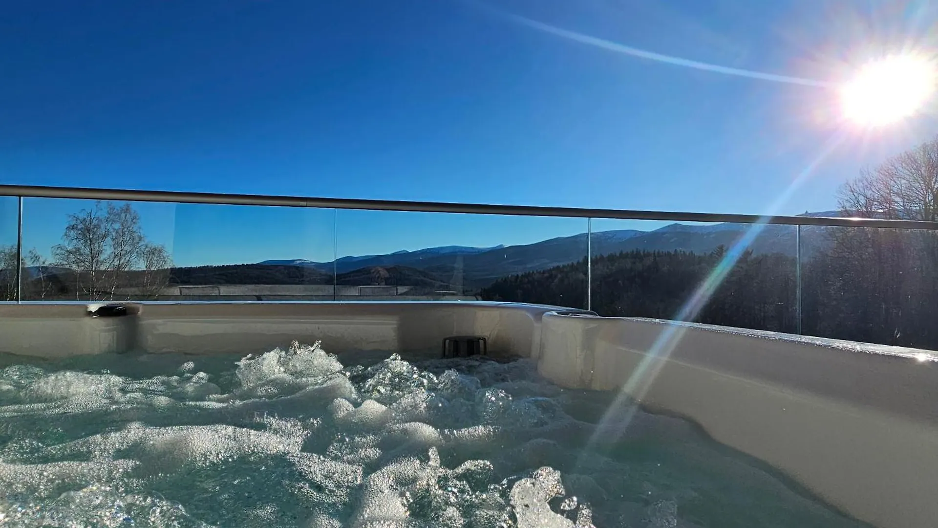 Aparts4U - Kras Resort Apartament A302 Z Prywatnym Jacuzzi, Sauna I Widokiem Na Gory Szklarska Poręba 0*,