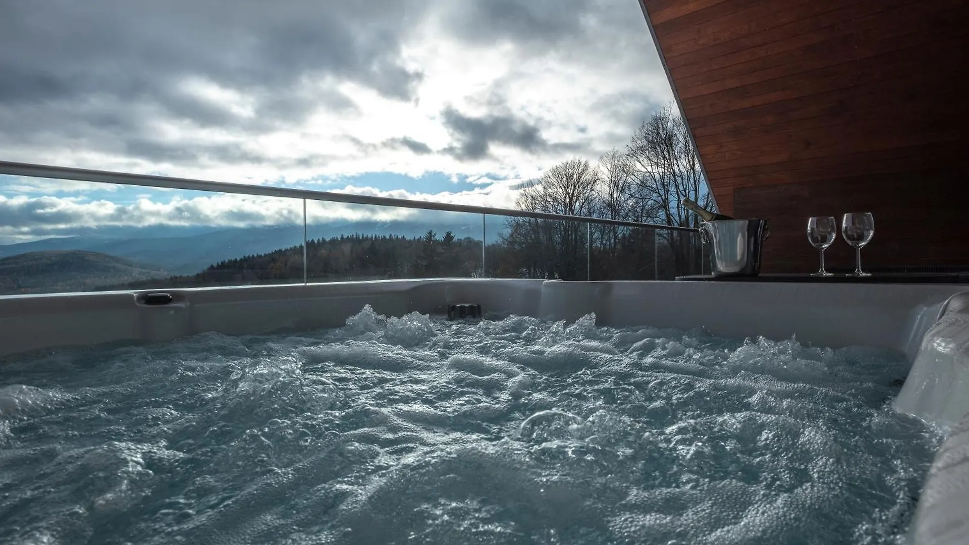 Apartamento Aparts4U - Kras Resort Apartament A302 Z Prywatnym Jacuzzi, Sauna I Widokiem Na Gory Szklarska Poręba